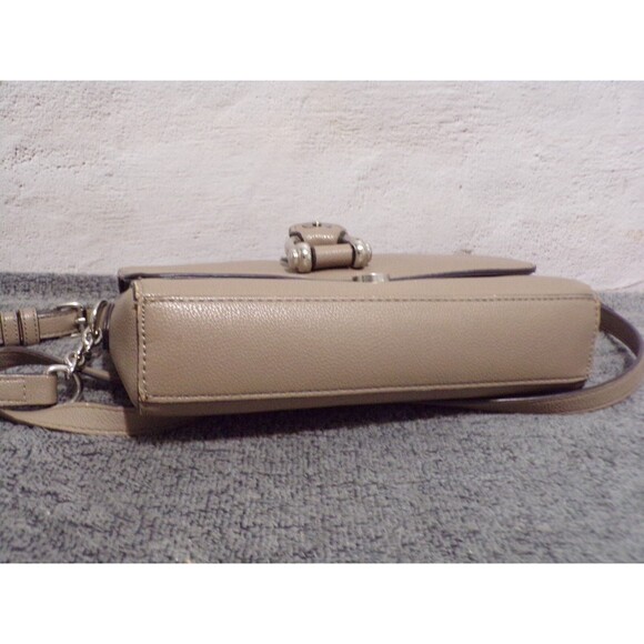 Chaps Lite Brown Magnet Closure w/Gold Accents Purse - Picture 6 of 6